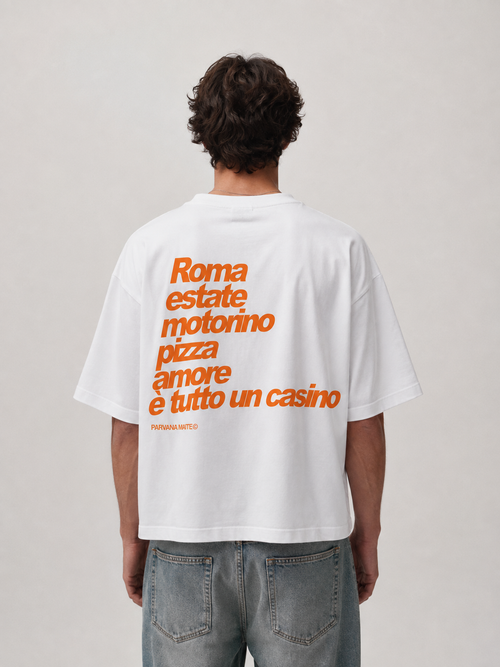 AMORE è TUTTO UN CASINO T-SHIRT
